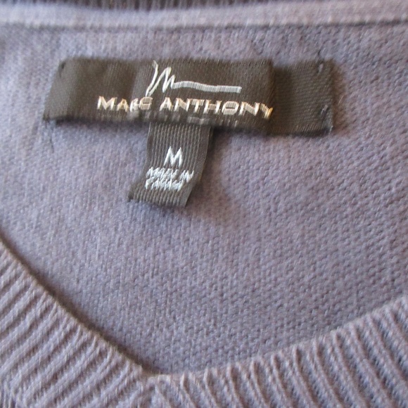 Marc Anthony V Neck Sweater Size Medium in Men - Picture 2 of 2